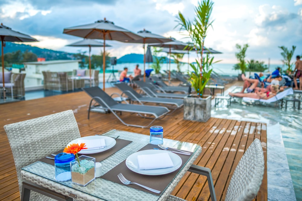 Hotel Clover Patong Phuket 53/75