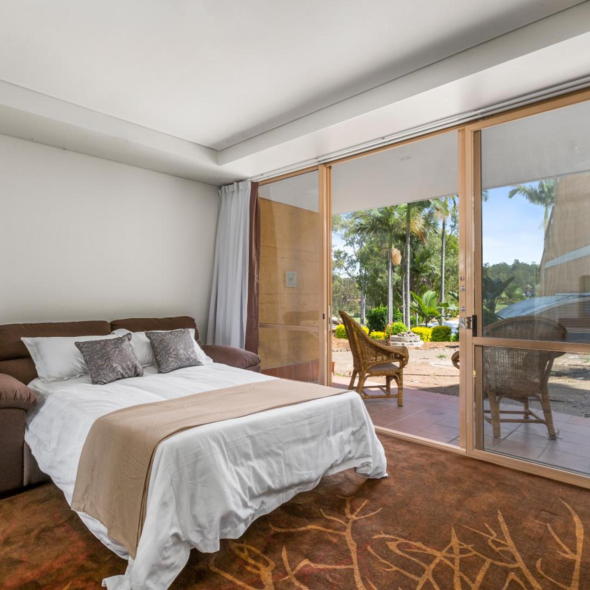 Deluxe, Suite, King Bed