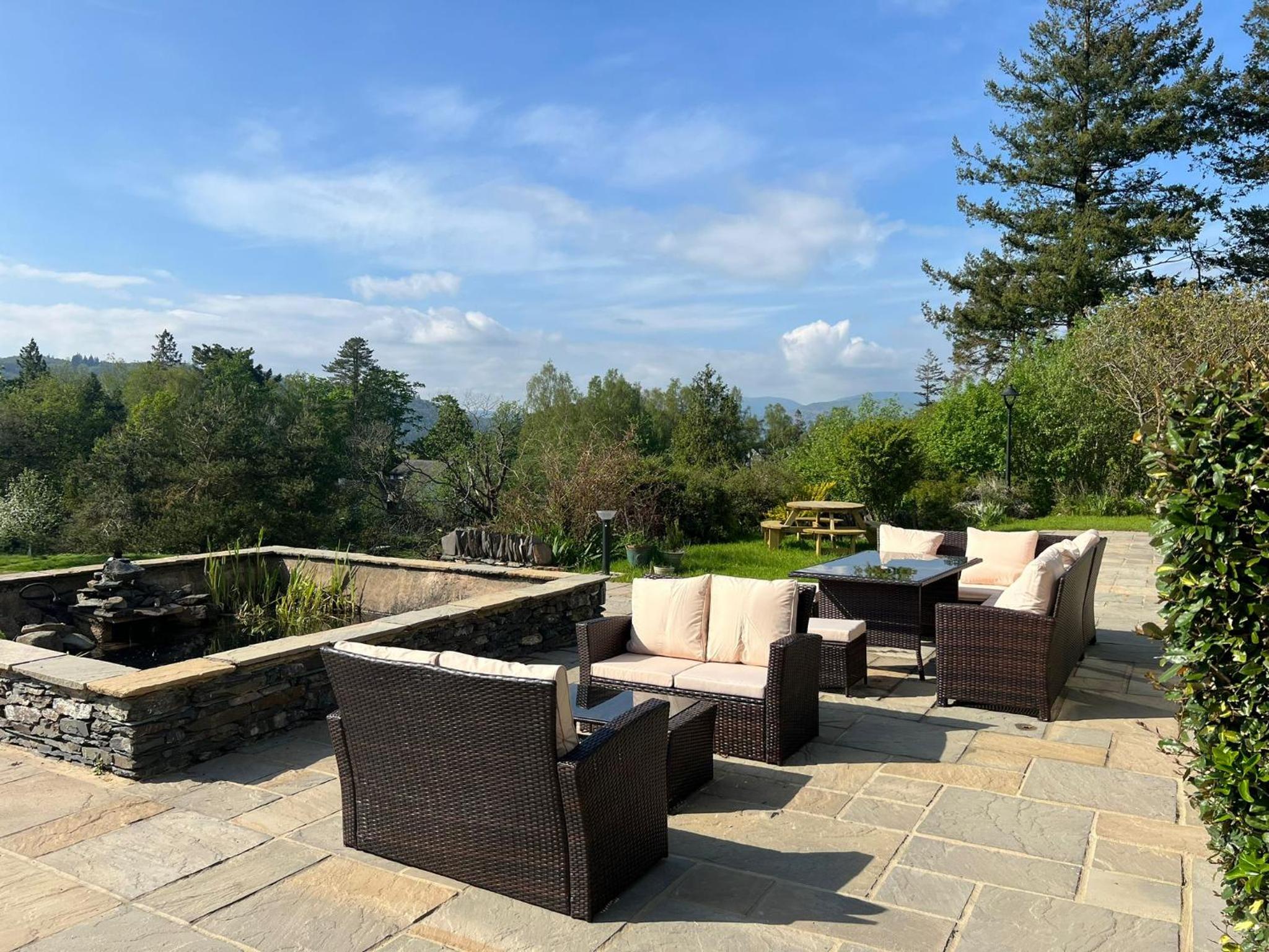 The Ryebeck Country House & Restaurant 23/24