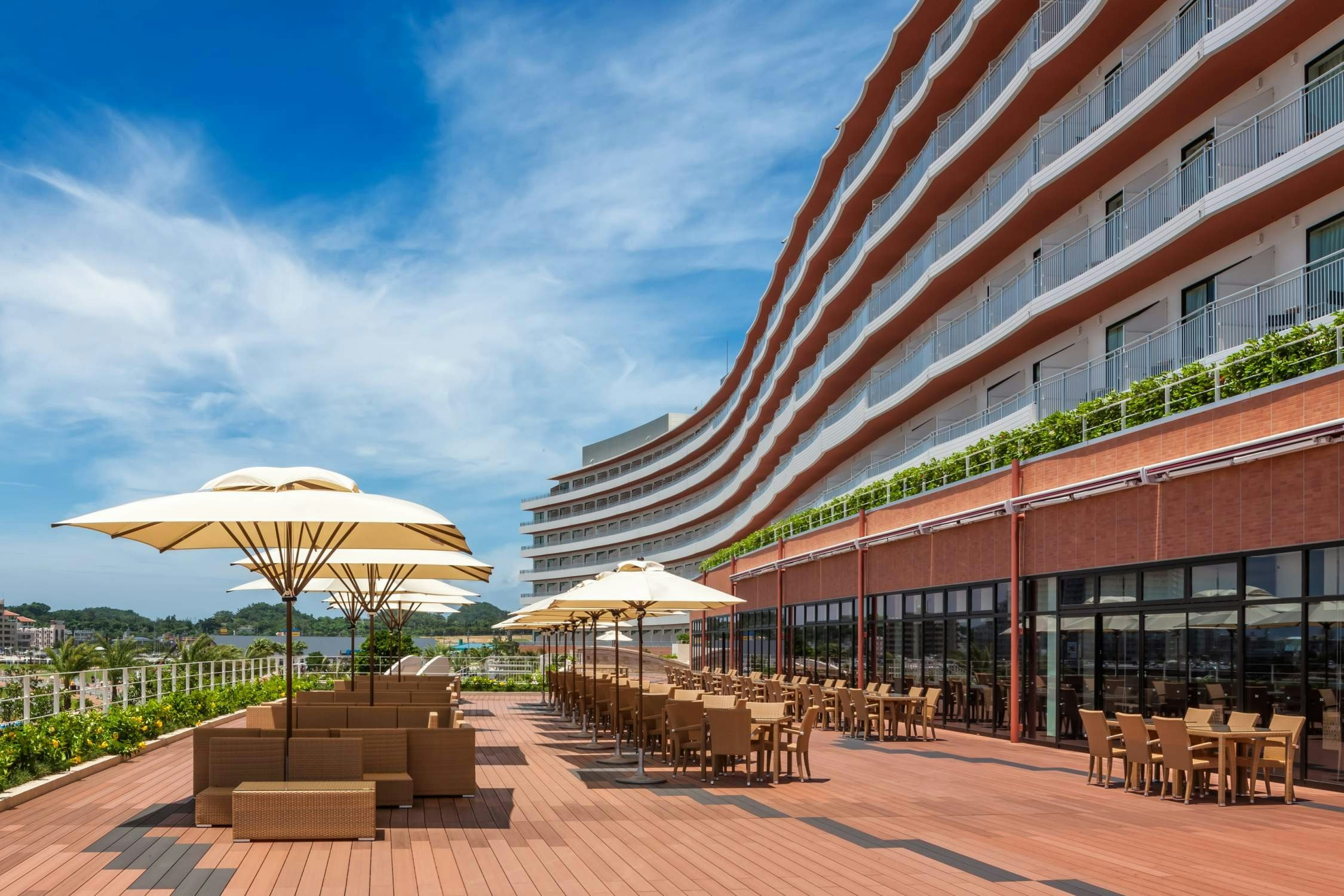 Hilton Okinawa Chatan Resort 70/77