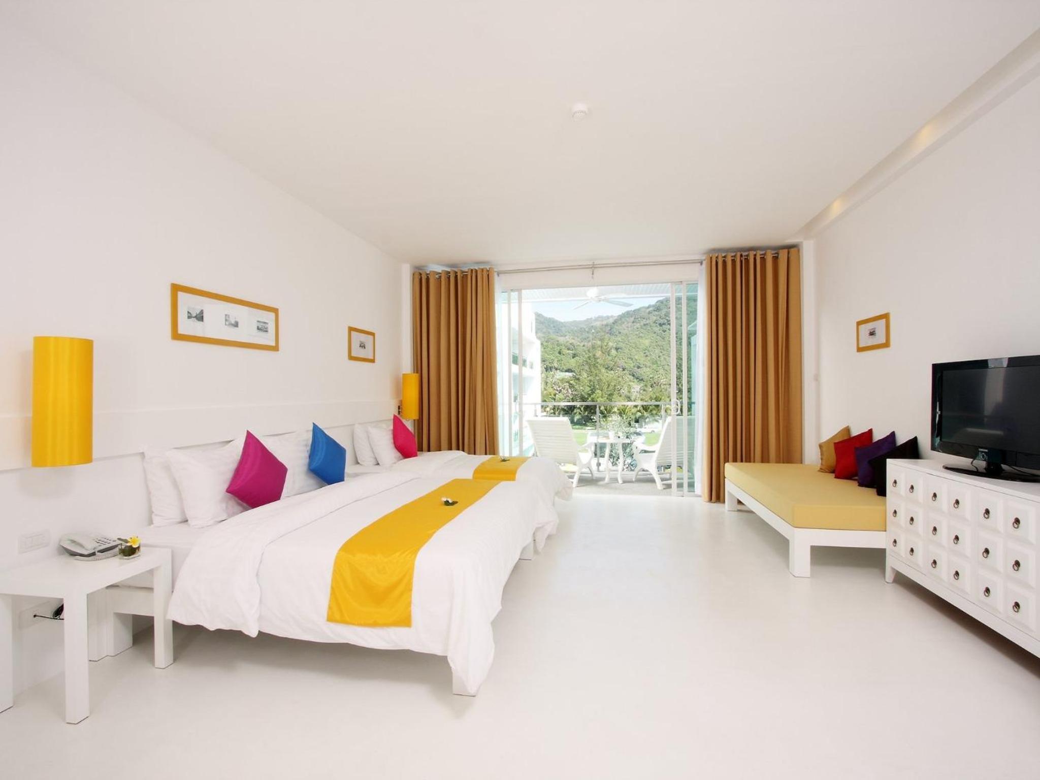 Deluxe, Double Bed, Pool View, Serene Wing