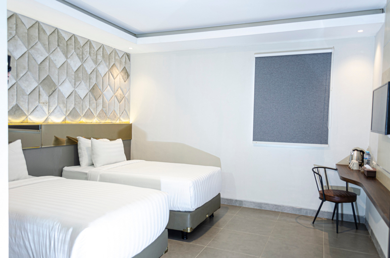 Arcadia Hotel Manado 5/11