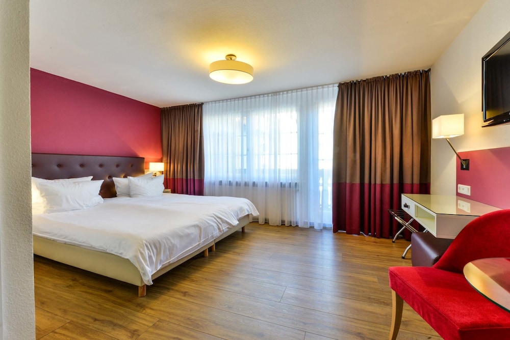 Flair Hotel Vier Jahreszeiten 9/67