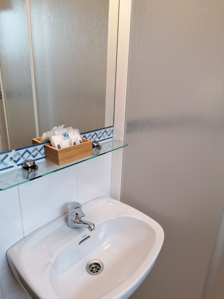 Anosa Casa Hostal 67/73