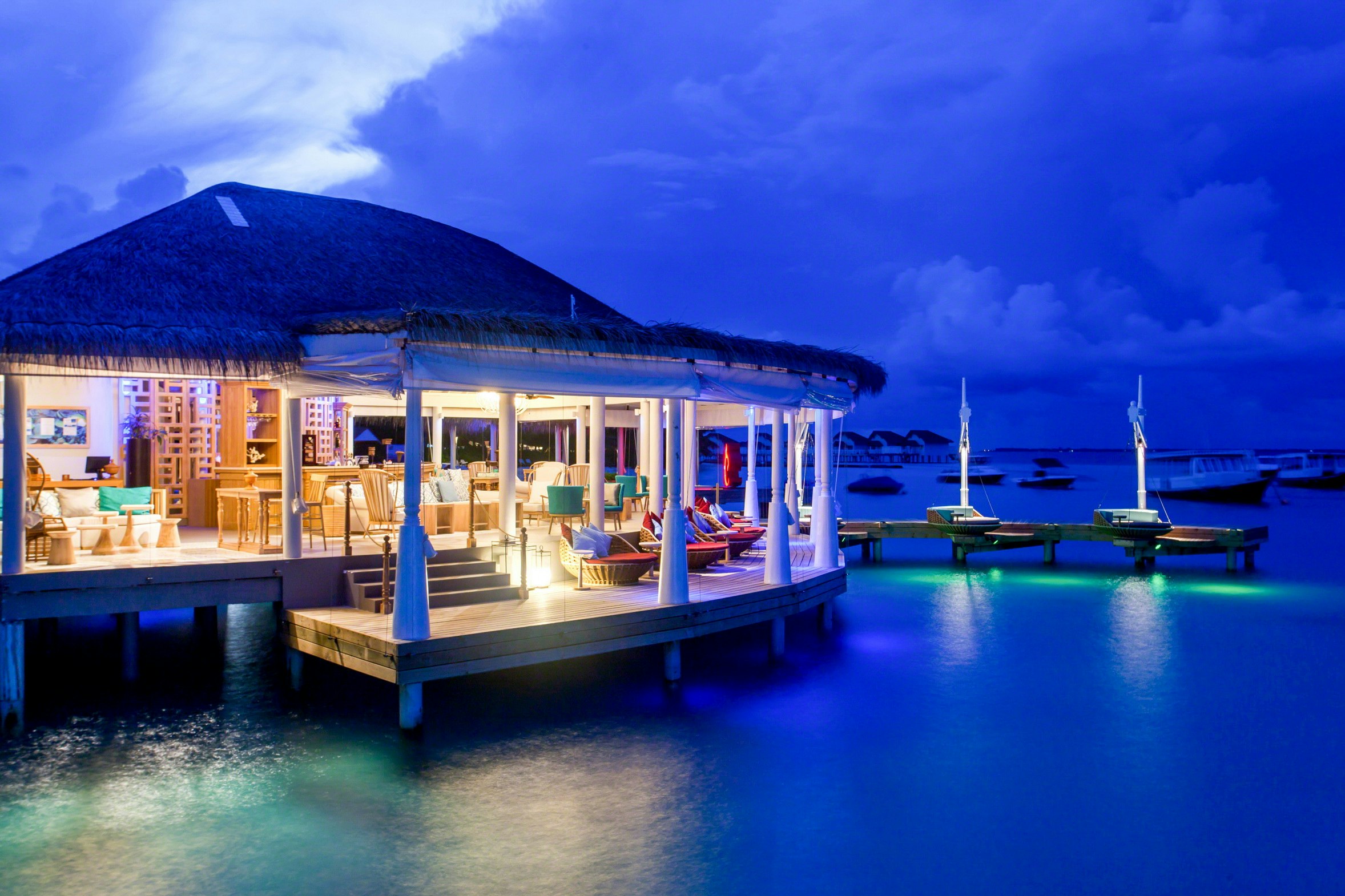 Machchafushi Island Resort & Spa Maldives, The Centara Collection 8/90