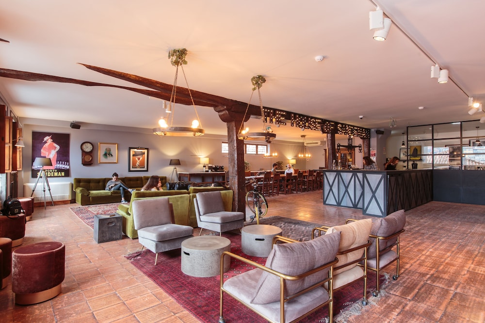 The House Of Sandeman Hostel & Suites 28/50