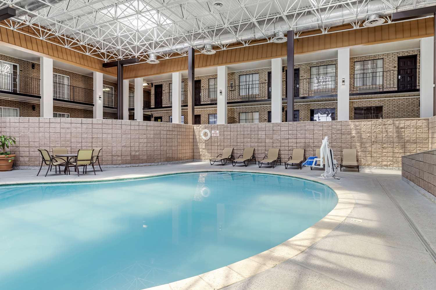 Alexandria Inn and Suites and Conference Center 32/32