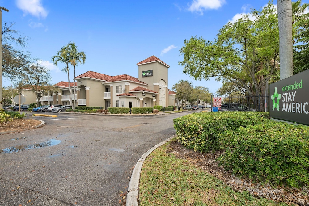 Extended Stay America - Miami - Airport - Blue Lagoon 34/43