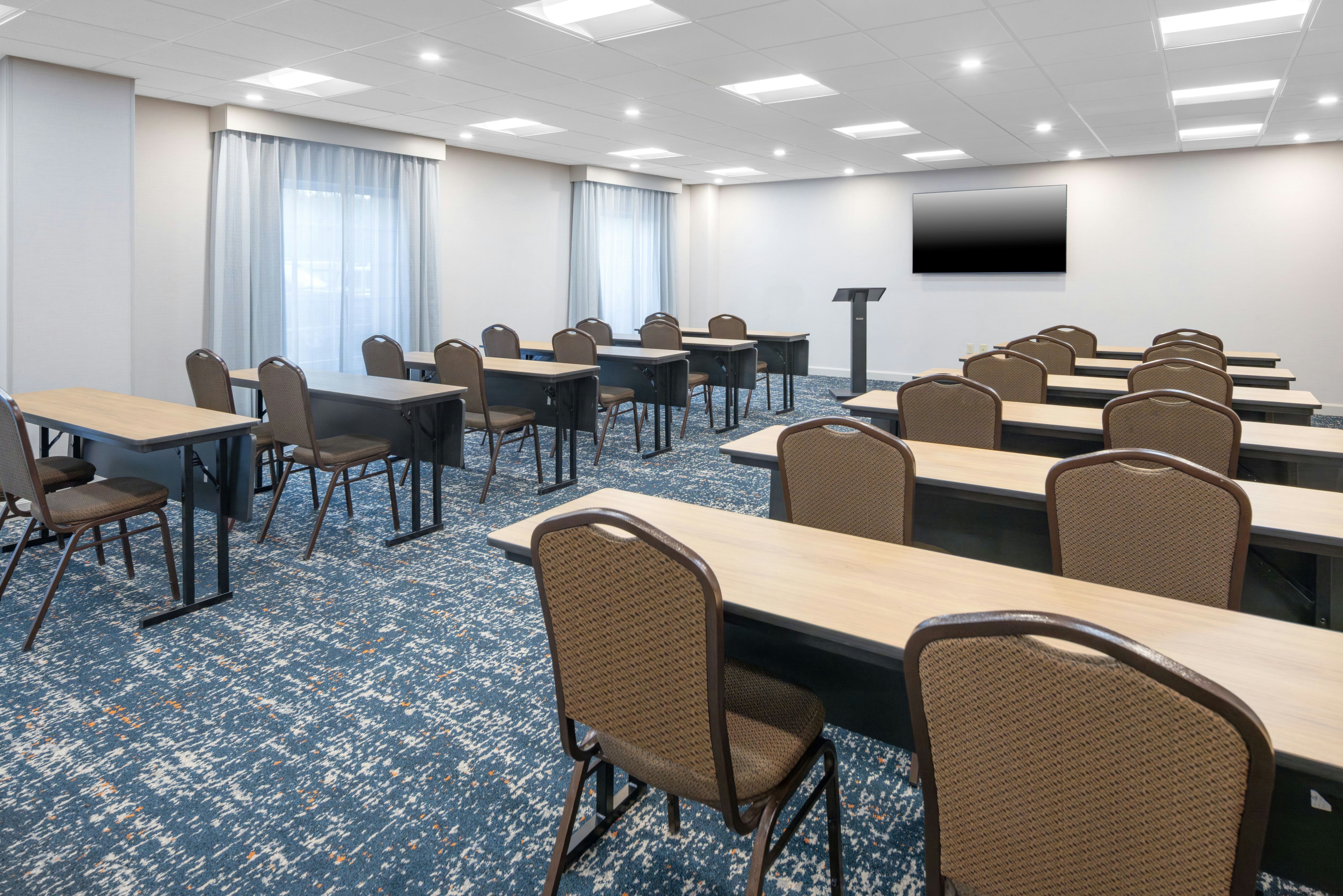 Hampton Inn And Suites Berkshires Lenox 57/59