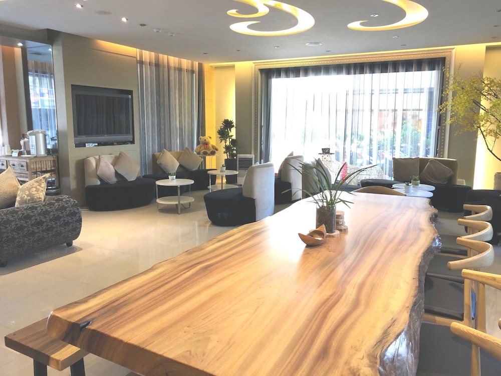 Forward Hotel Taipei 66/75