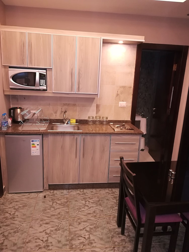 Shams al weibdeh hotel apartment 34/46