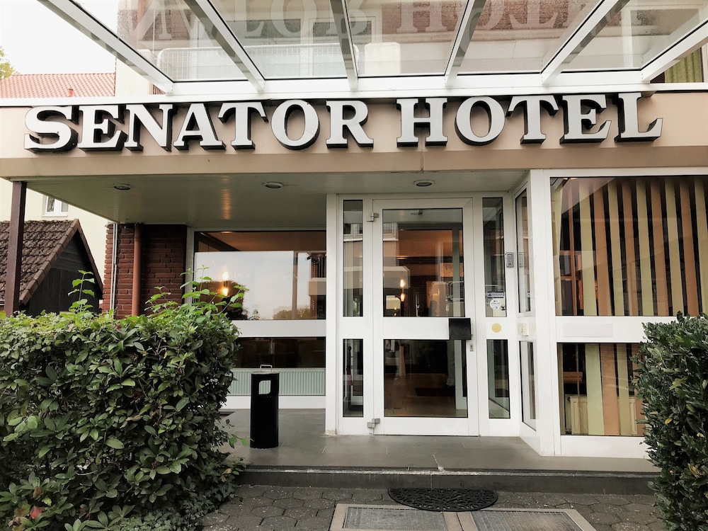 Hotel Senator 1/34