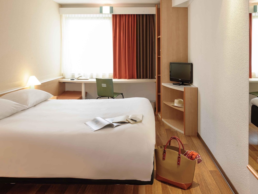 Ibis Stuttgart Centrum 15/62