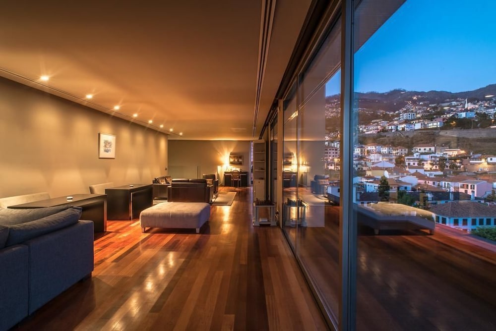 Arts In Penthouse Apartments Til Sol 15/30