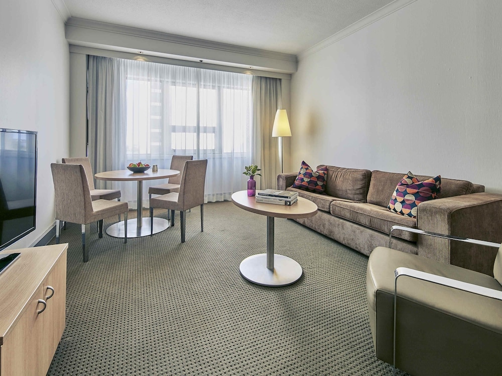 Mercure Perth 47/72
