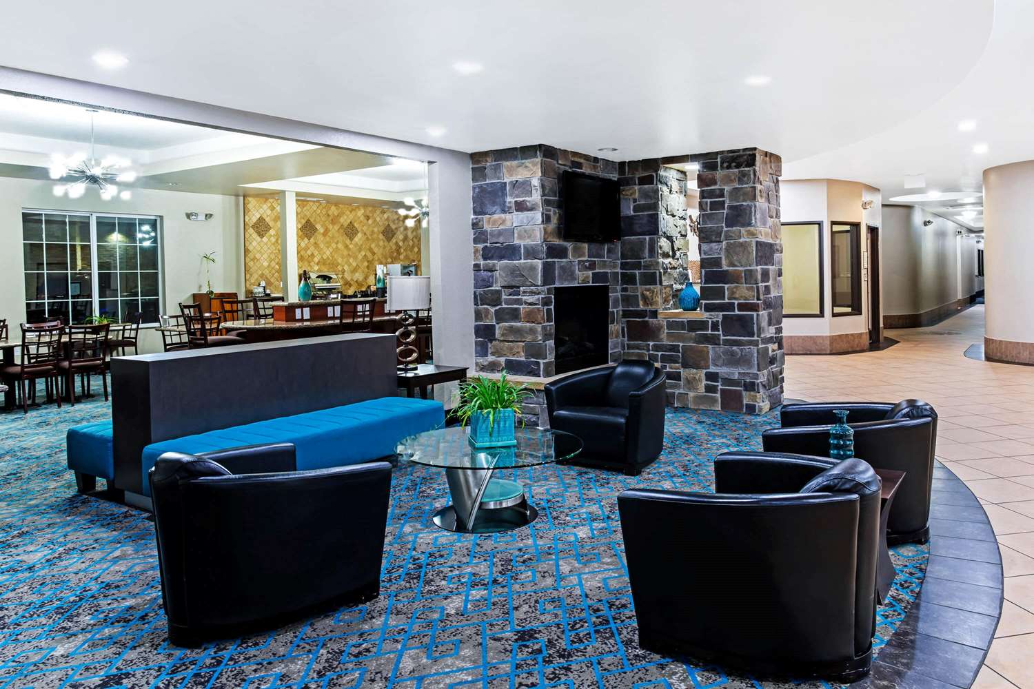 La Quinta Inn & Suites by Wyndham Denver Gateway Park 18/33