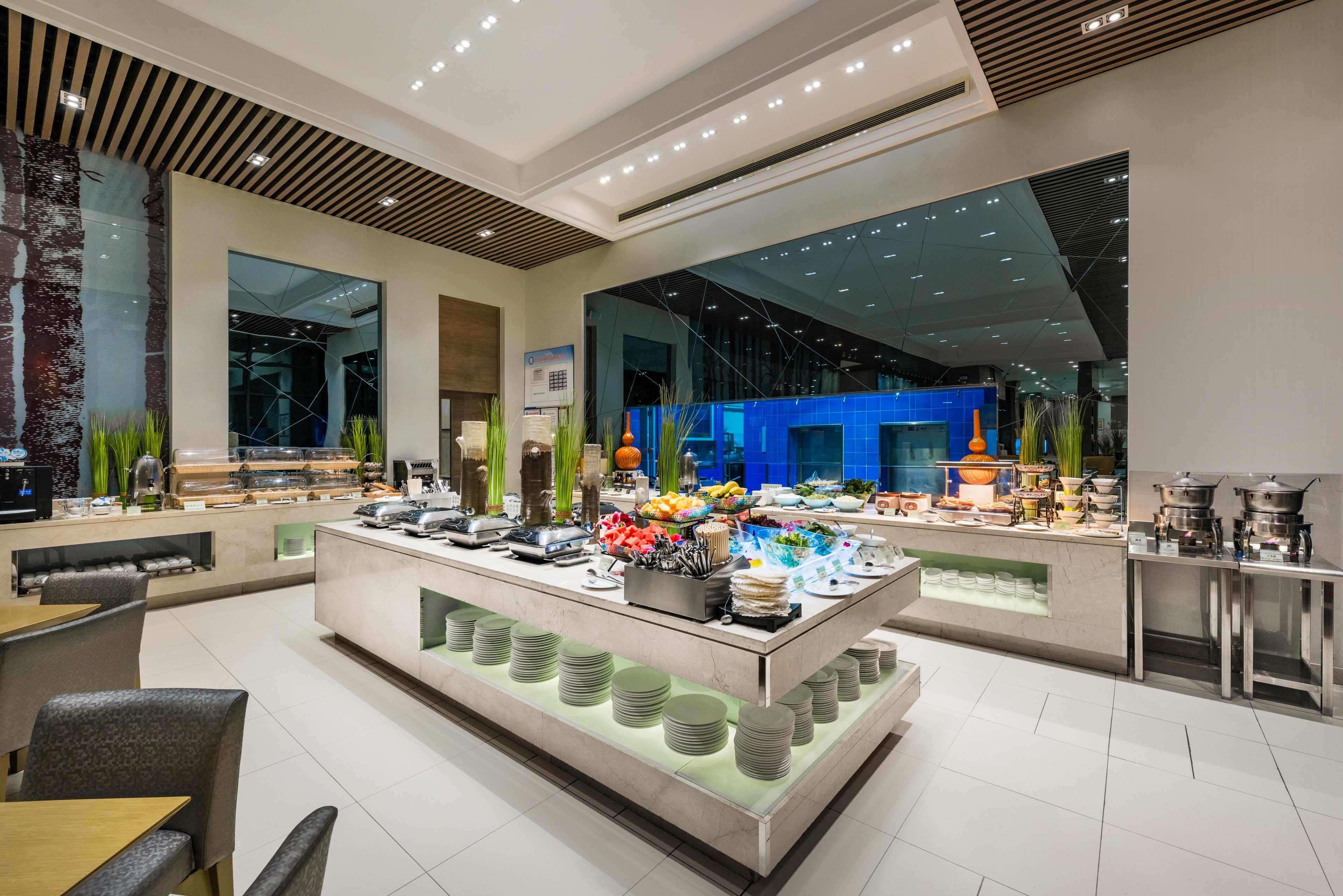 Holiday Inn Express Beijing Yizhaung 7/34