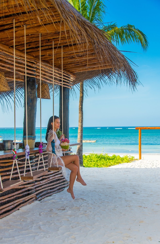 The Sands Beach Resort, Zanzibar 68/72