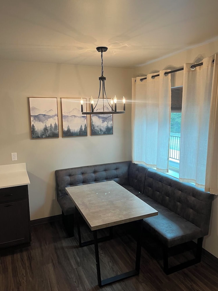 Spruce Lodge 36/49