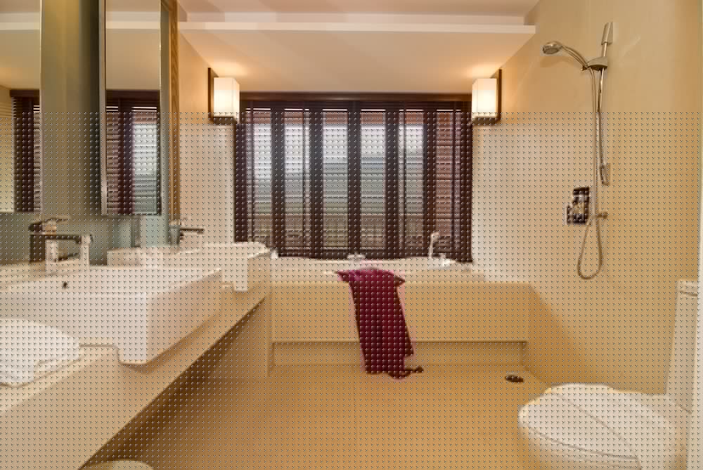 Peach Blossom Resort 48/50