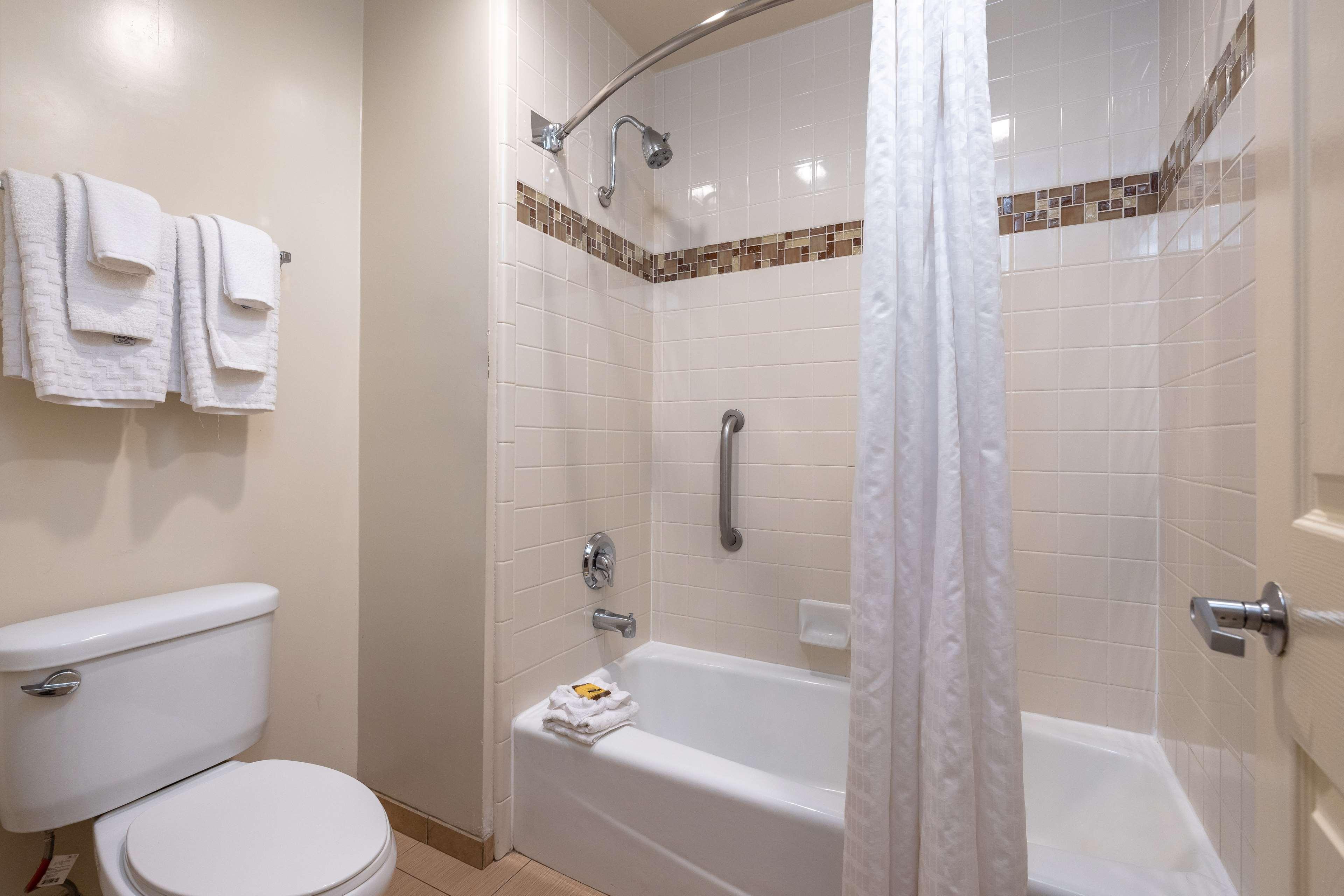غرفة، Best Western Plus Dixon Davis 10/10
