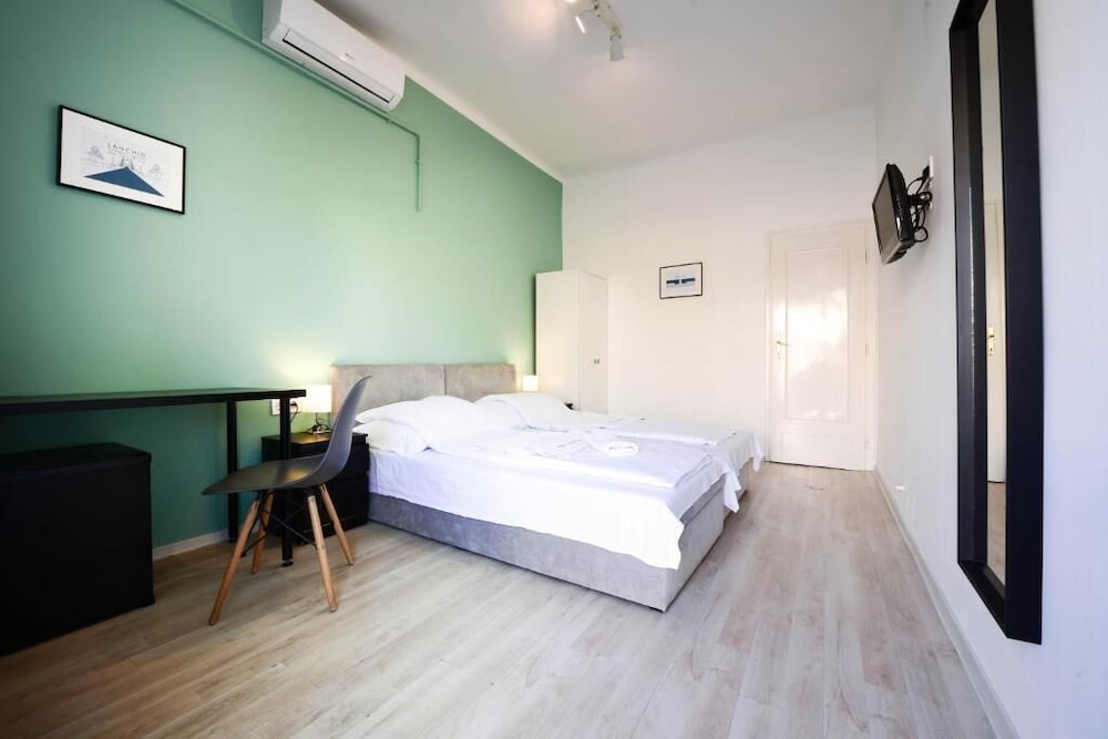 Chesscom Hotel 19/73