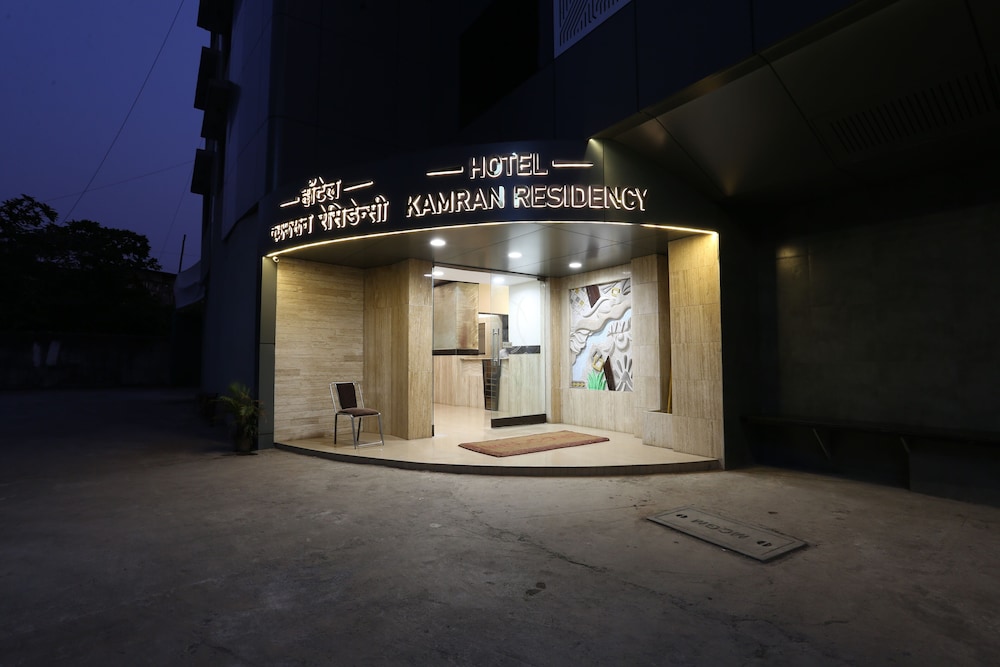 Kamran Residency 43/50