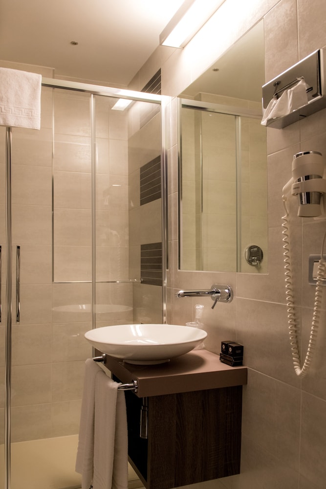 Hotel Mentana 48/50