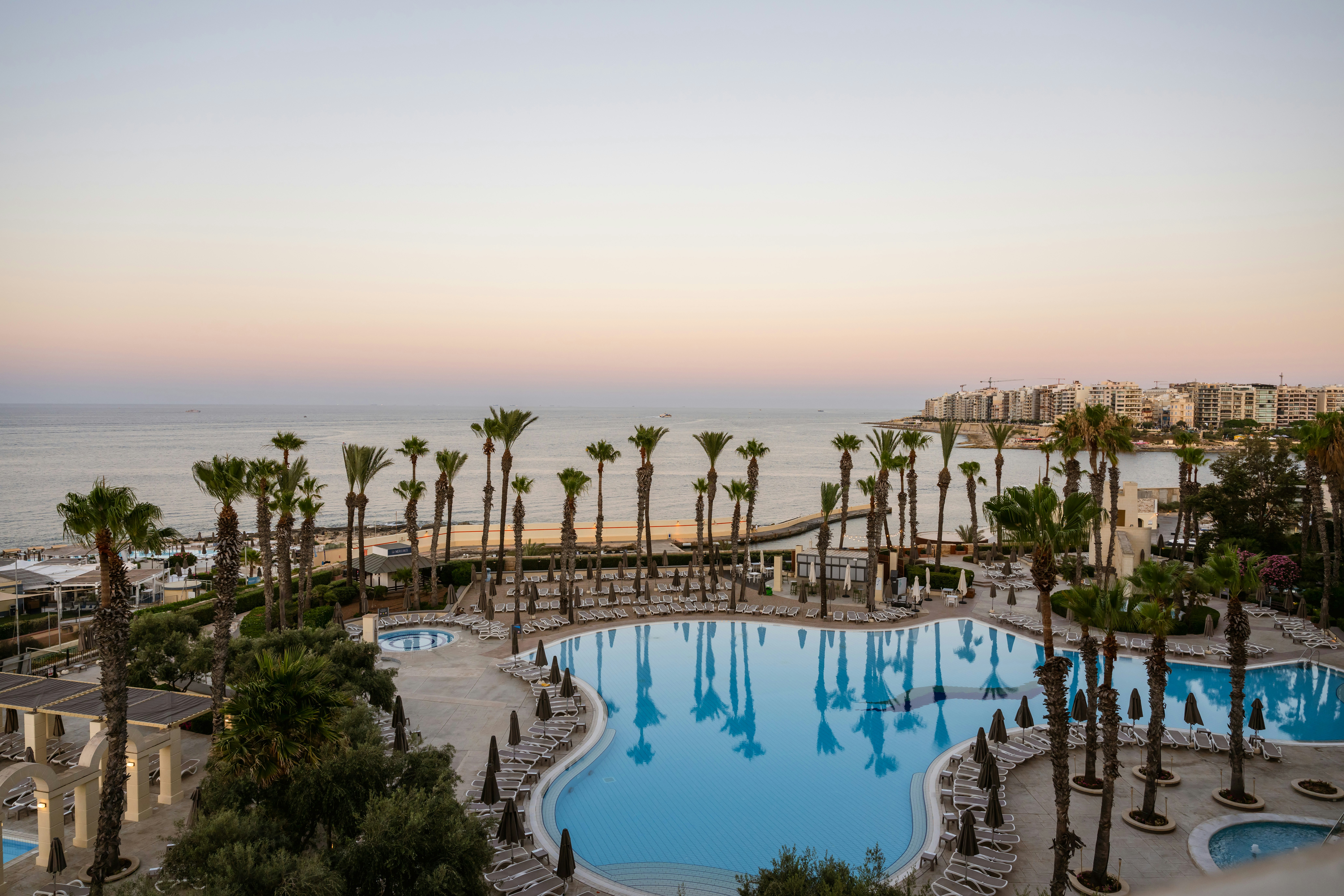 HILTON MALTA 97/100