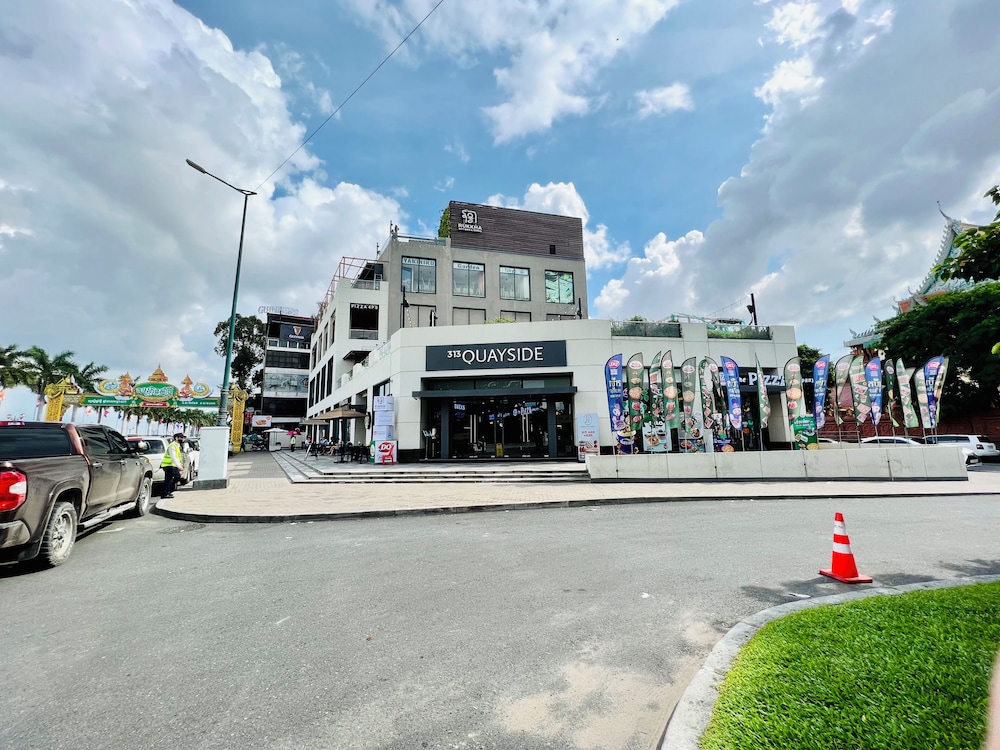 Jaya Inn 38/50