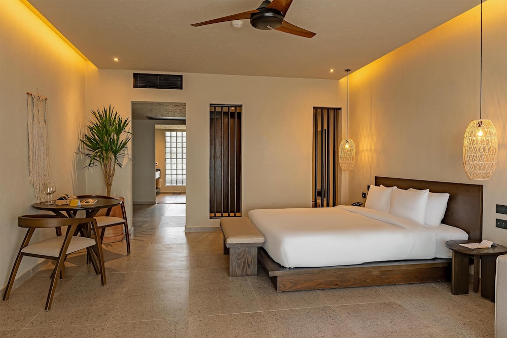 Sentido Naga Bay 24/61