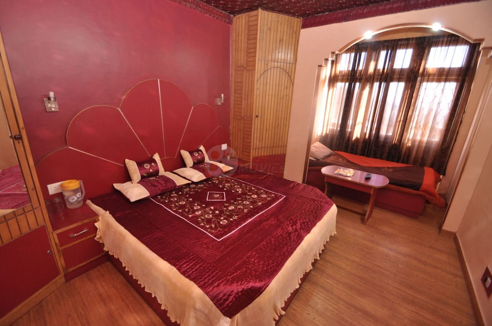 Hotel Sidharth Regency 20/34