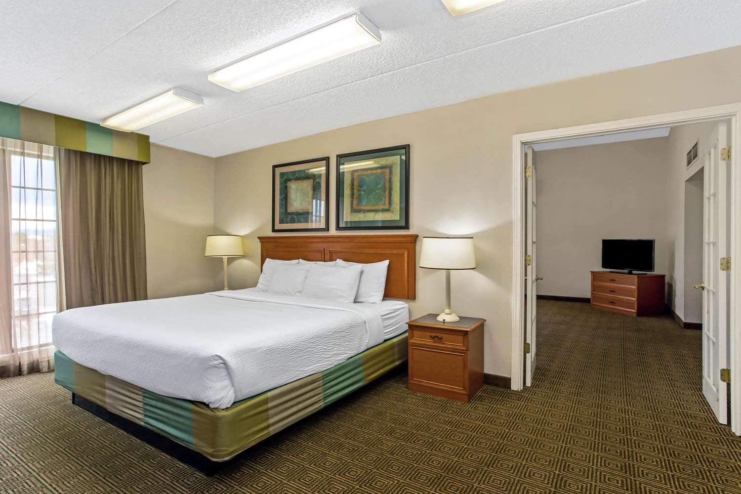 Ramada by Wyndham Westminster Denver 28/50