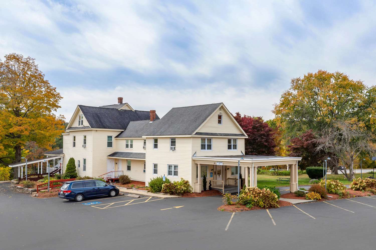Econo Lodge Sturbridge Route 20 45/49