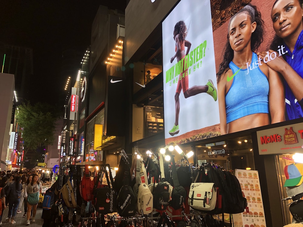 LINE HOTEL MYEONGDONG 53/56