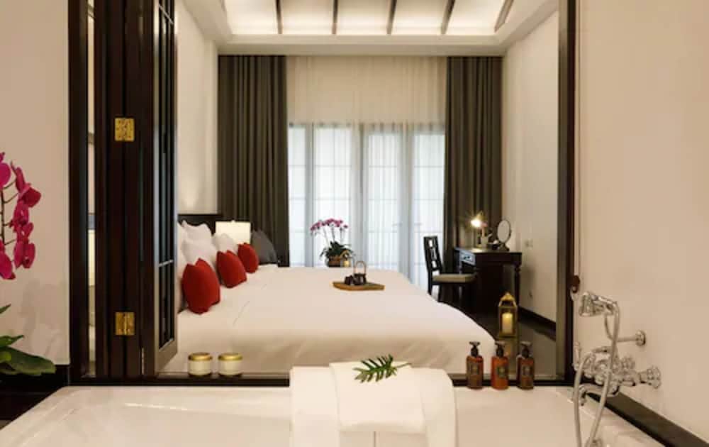 Aksara Heritage 26/50