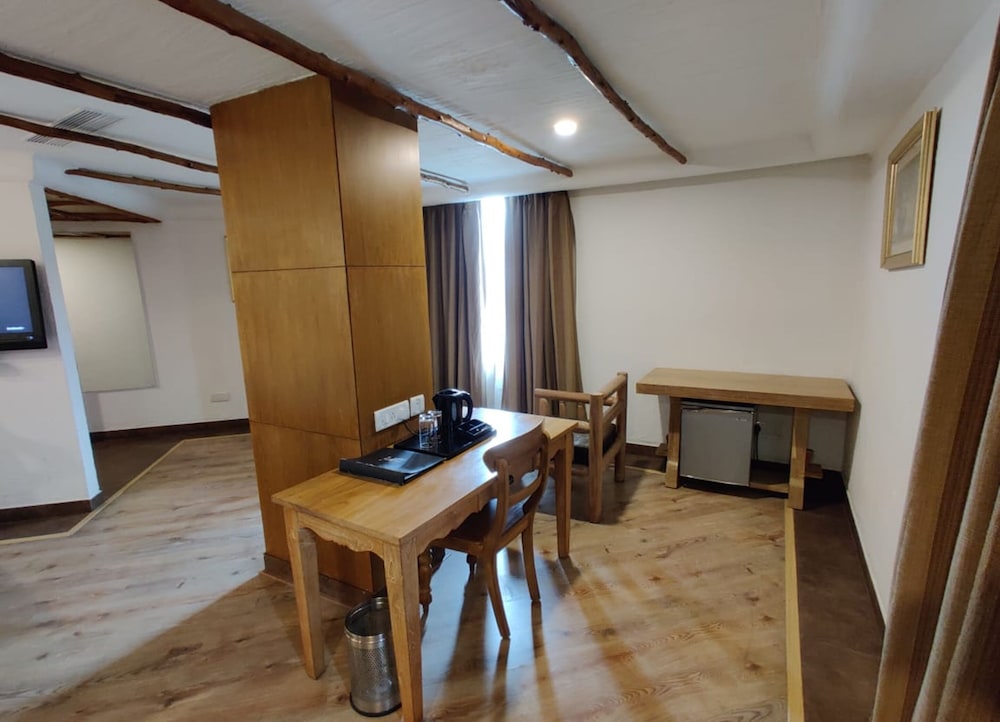Shravanthi Sarovar Portico Bengaluru 35/50