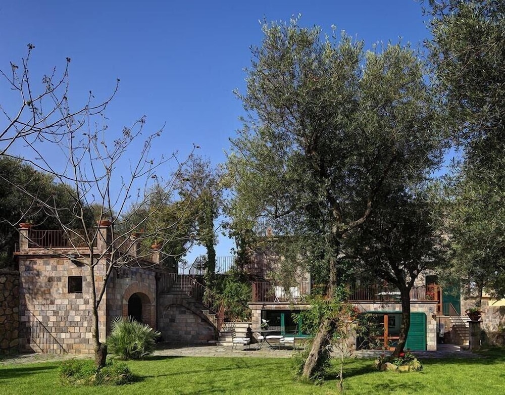 Villa Vesuvio 22/29