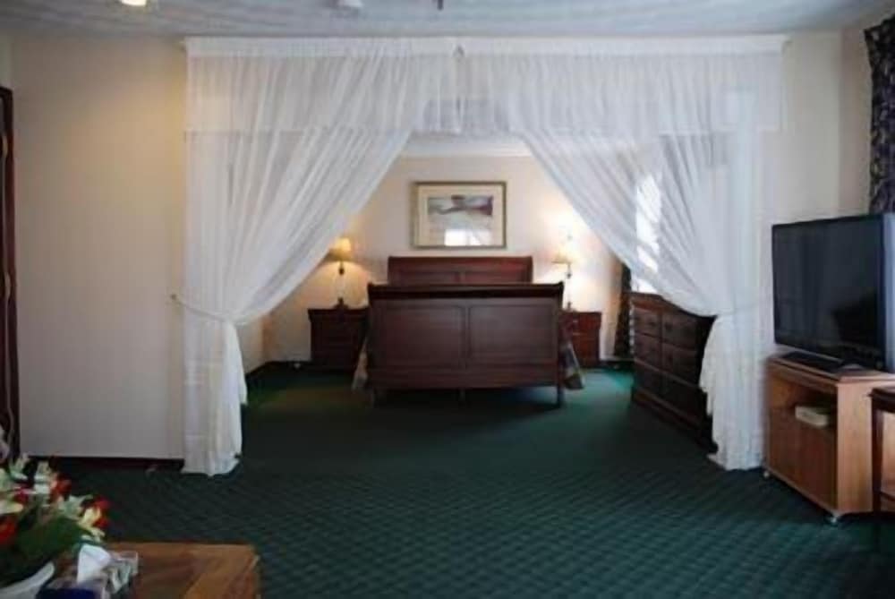 Commons Inn 40/46