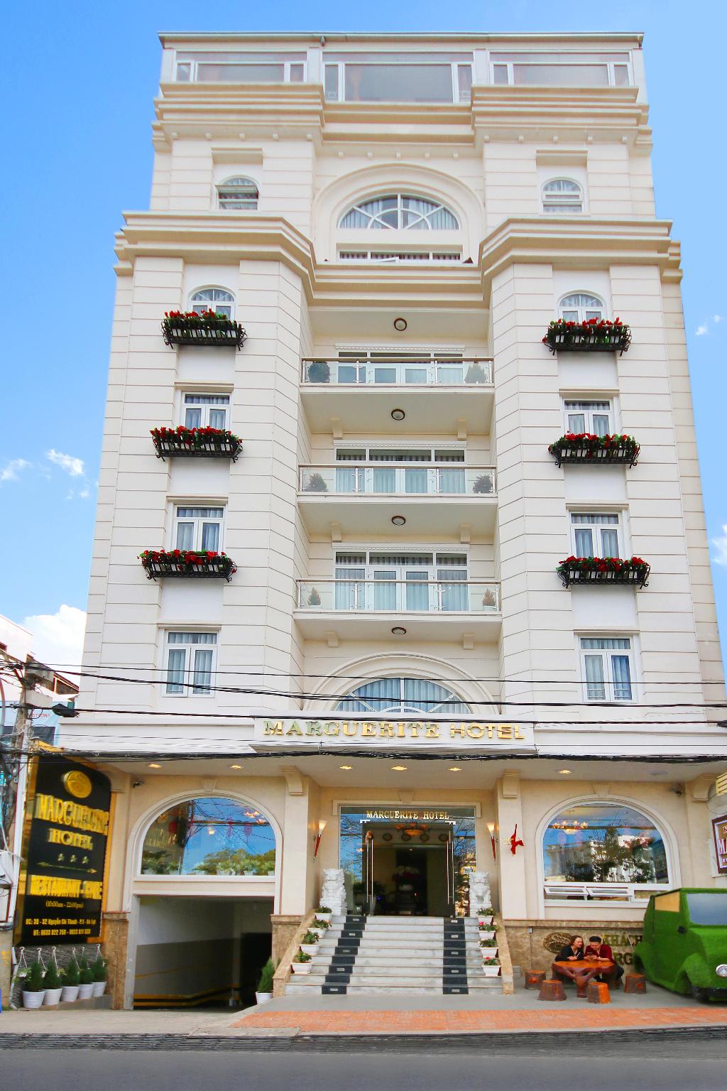 Marguerite Hotel 11/95