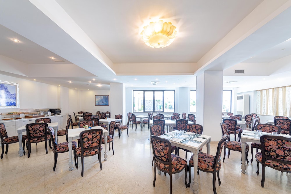 Hotel Sakura, Sure Hotel Collection by Best Western 51/66