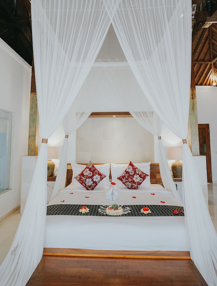Alam Bidadari Seminyak Villas And Spa 20/50