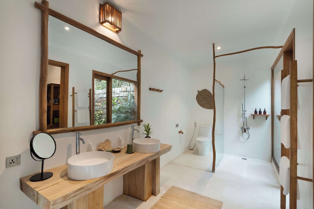 Green Bay Phu Quoc Resort & Spa 48/48