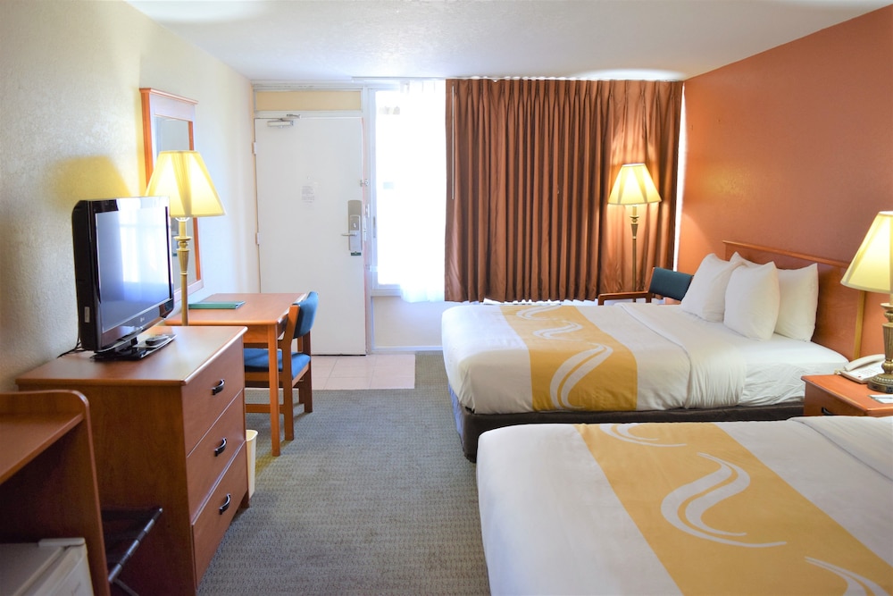 Quality Inn Kennedy Space Center 28/47