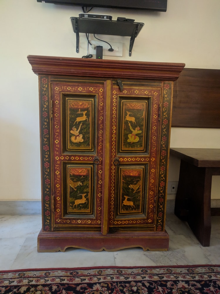 Hotel Megh Niwas 4/46