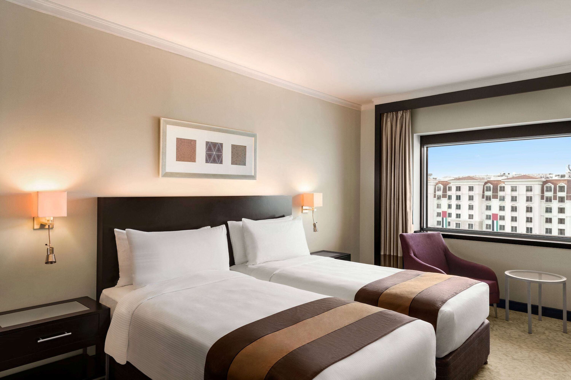 DELUXE, TWIN BEDS, ACCESSIBLE
