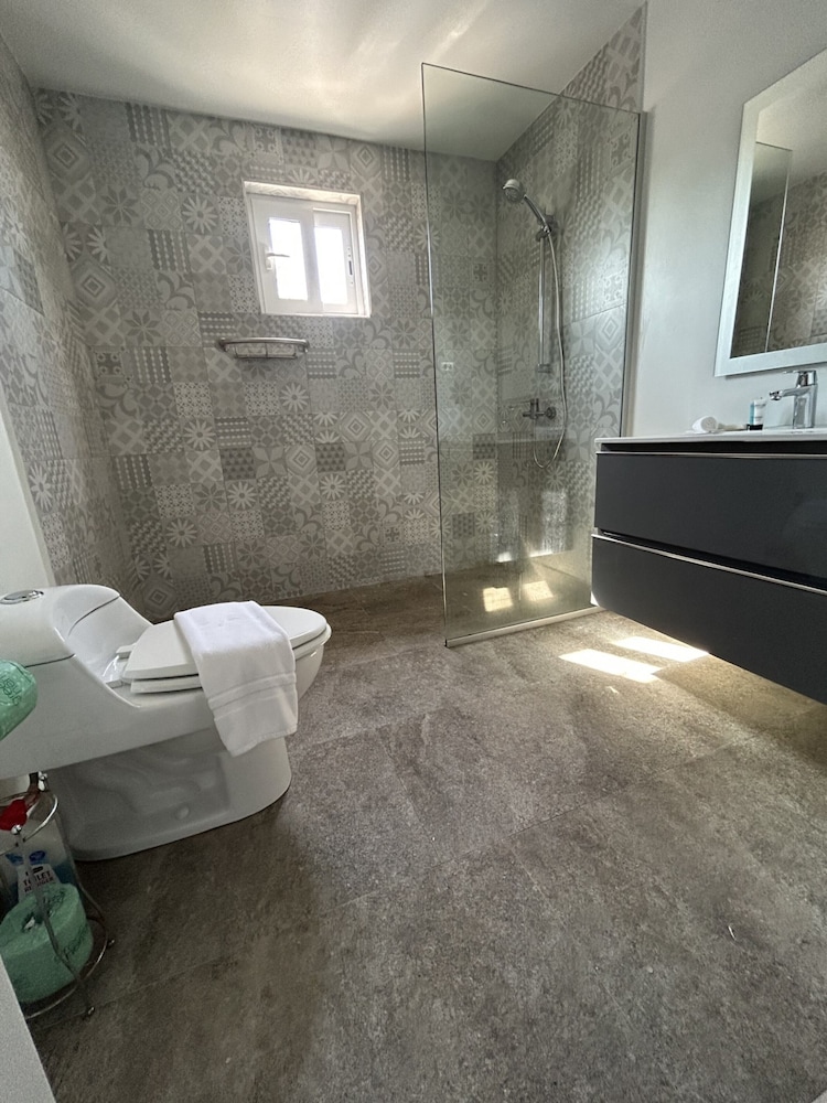 Arubas Bakval Suites 50/50