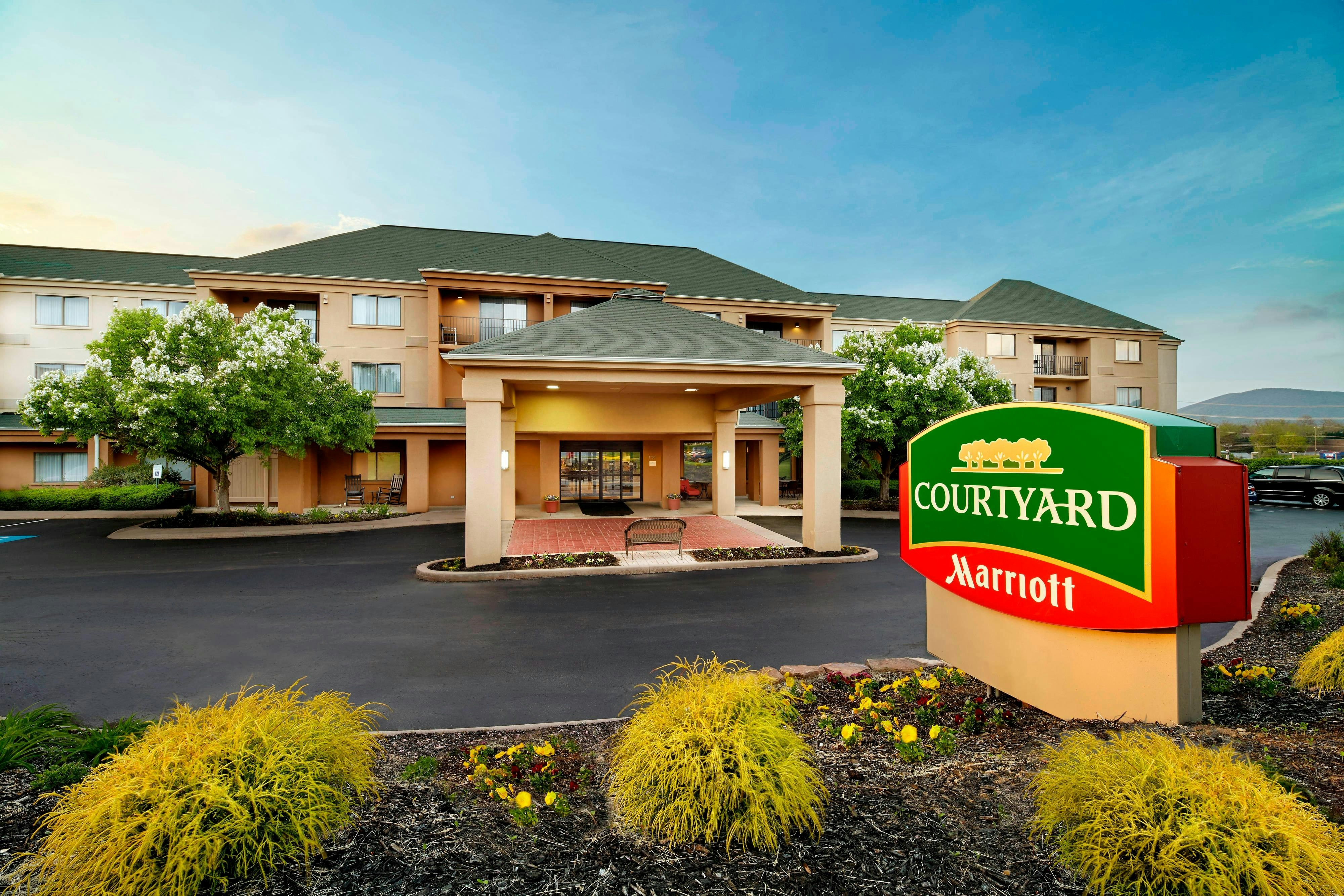 Courtyard By Marriott State College 5/39
