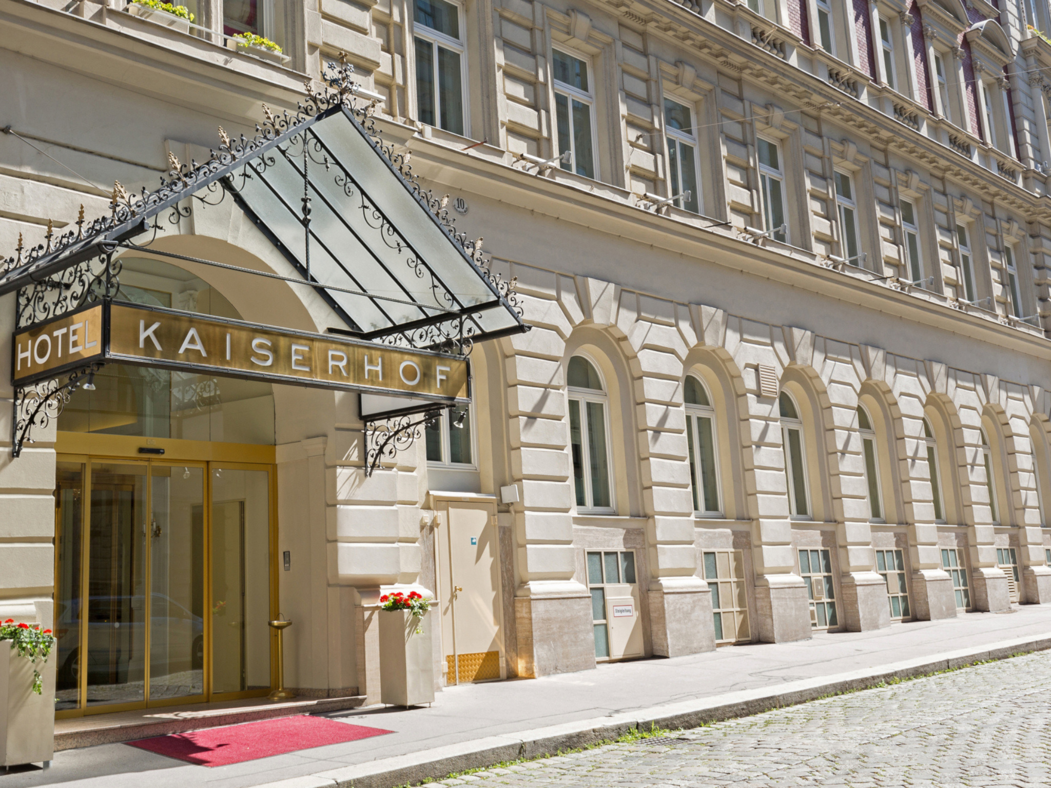 Hotel Kaiserhof Wien in VIENNA