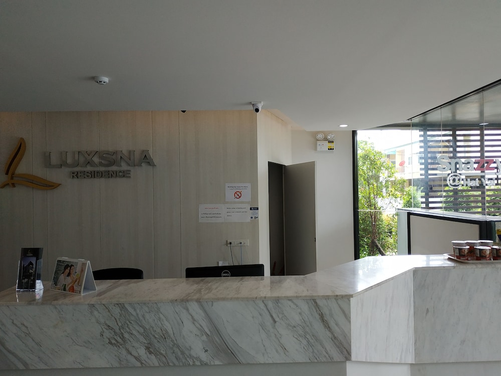 Luxsna Residence 8/63